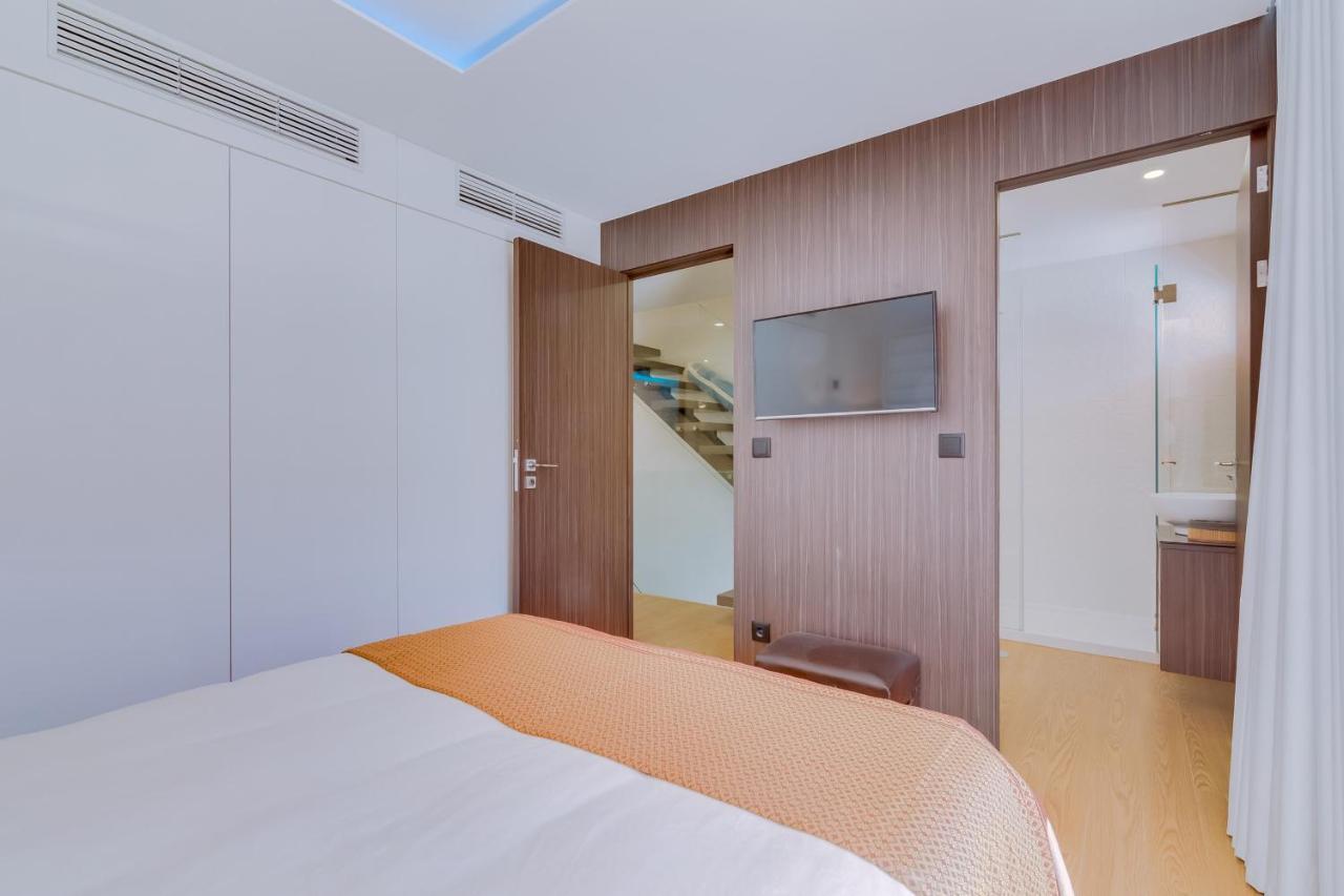 Gold Suites - Luxurious Apartment - Sea View Виламура Экстерьер фото